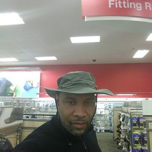 Meet your Posher, Anthony