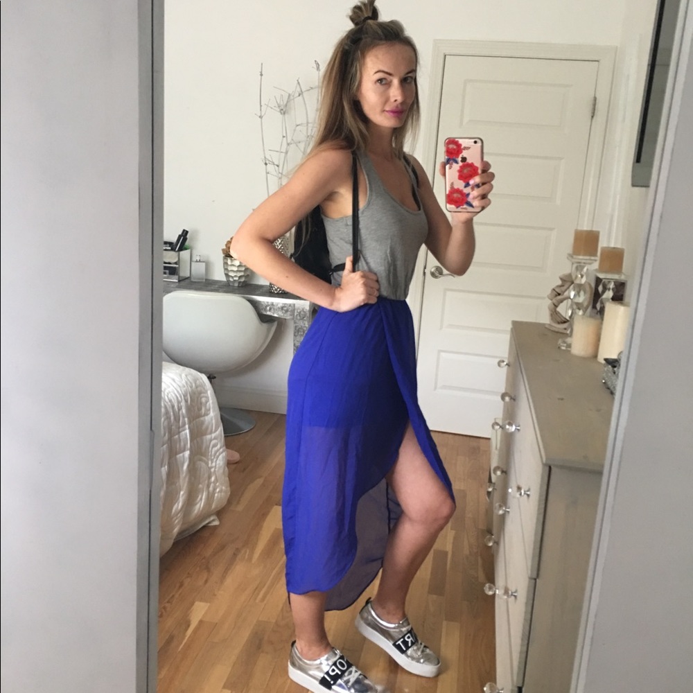 Hi-lo dress