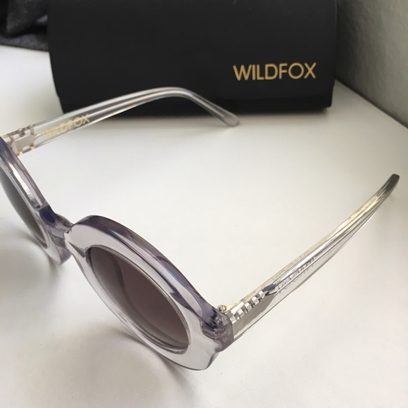 WILDFOX Clear Twiggy Sunnies - Picture 4 of 5