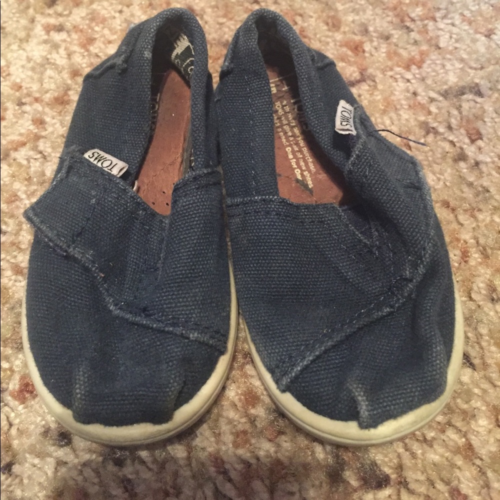Toddler toms