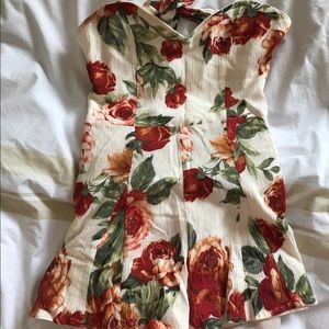 Sweetheart neckline flower mini romper