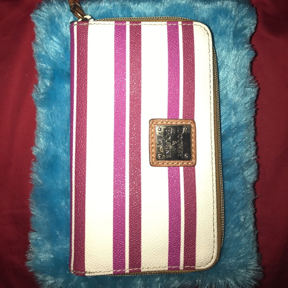 Dooney & Bourke brand new wallet