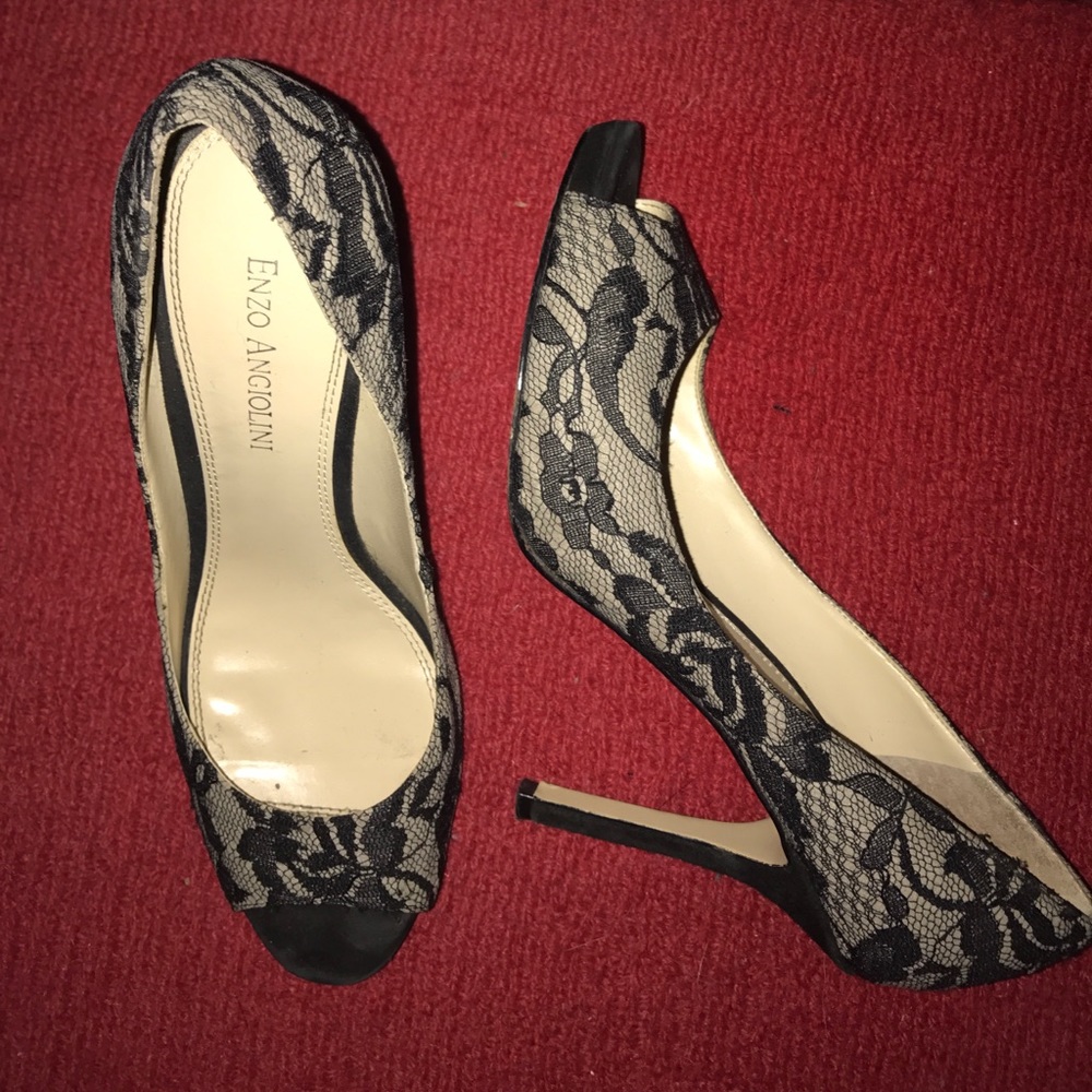 Enzo Angiolini | Black lace pumps