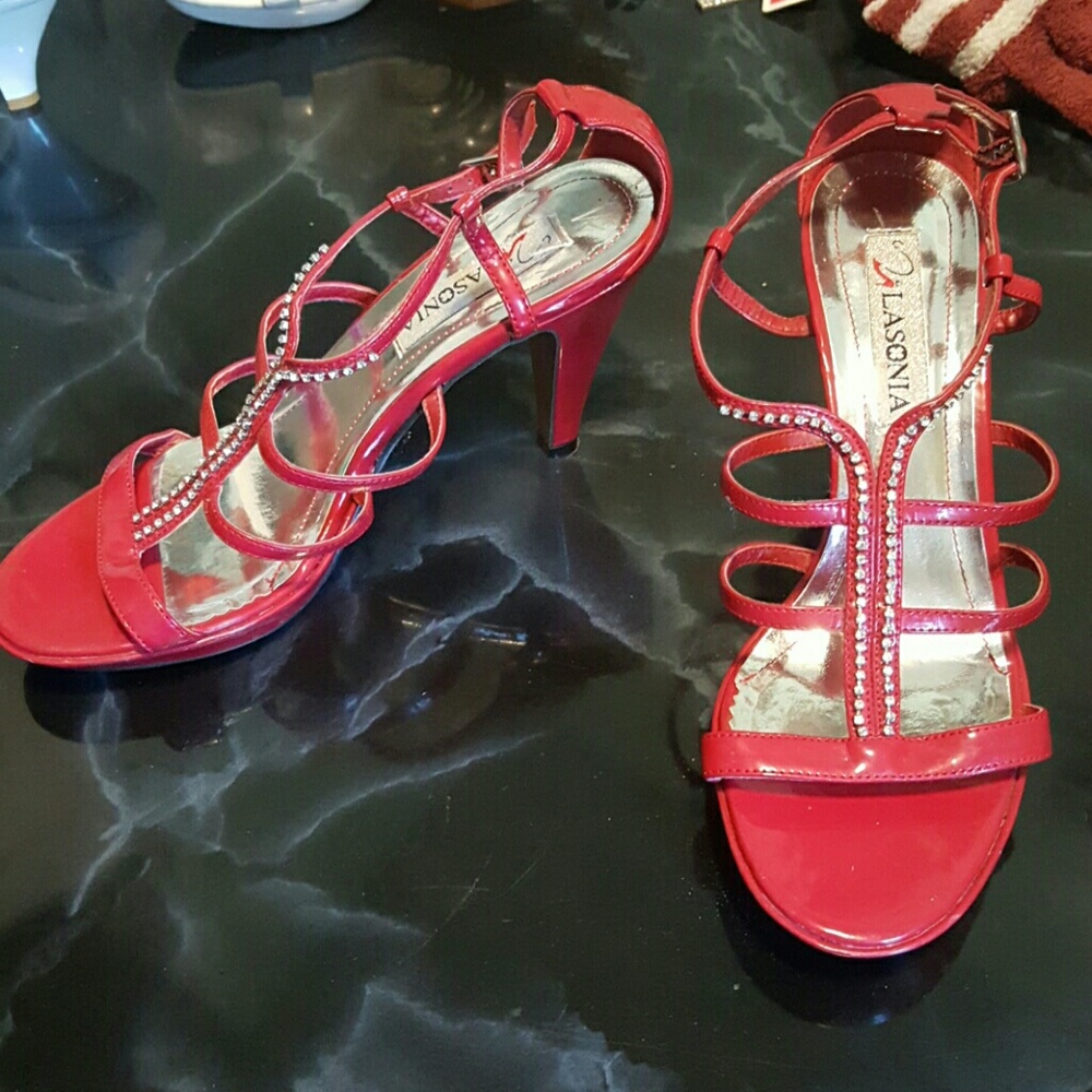 High heel shoes