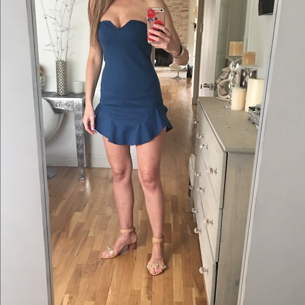 Strapless navy blue dress