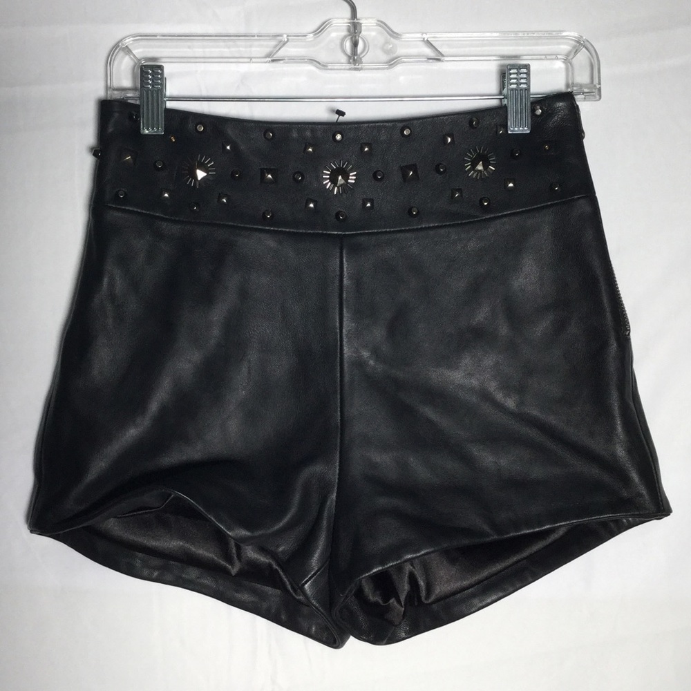 M-184 Decor of the Matter Studded - Picture 5 of 5