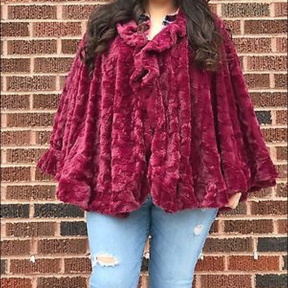 NEW WOMENS SOFT FAUX FUR SHAWL PONCHO