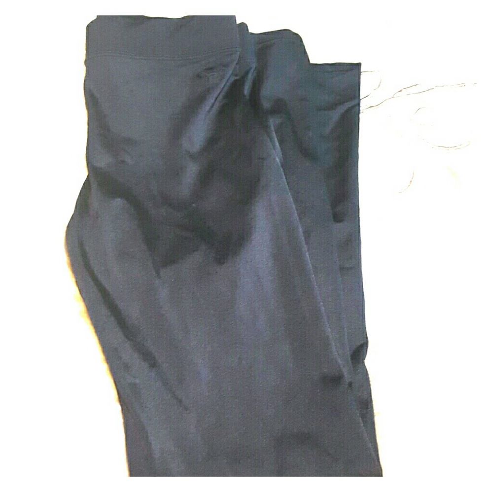 Black shiny leggings