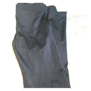 Black shiny leggings