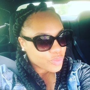 Meet your Posher, Cherie