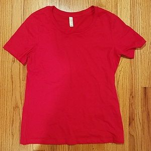 Red Bella missy t-shirt medium nwot