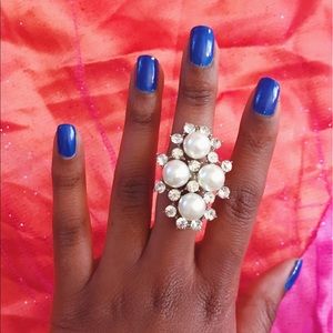 Pearl and stones ring