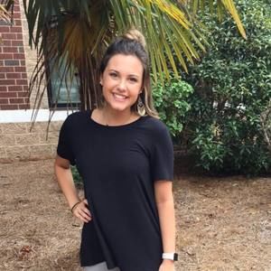 Meet your Posher, Caitlyn