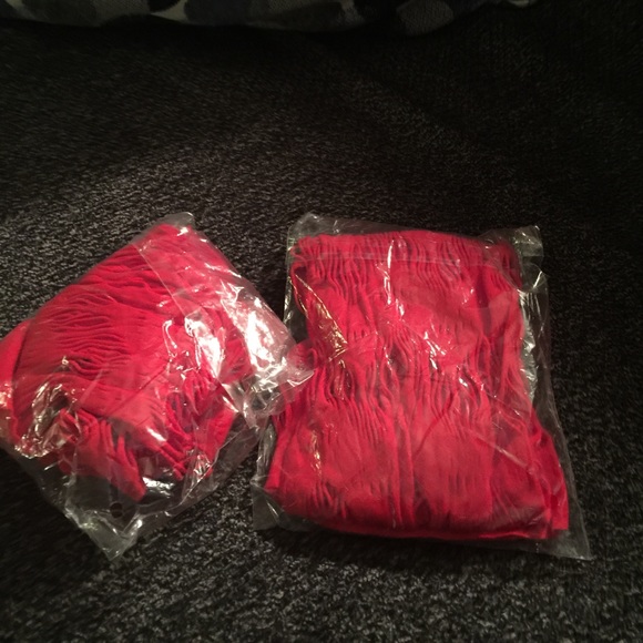 Lingerie - Picture 2 of 2