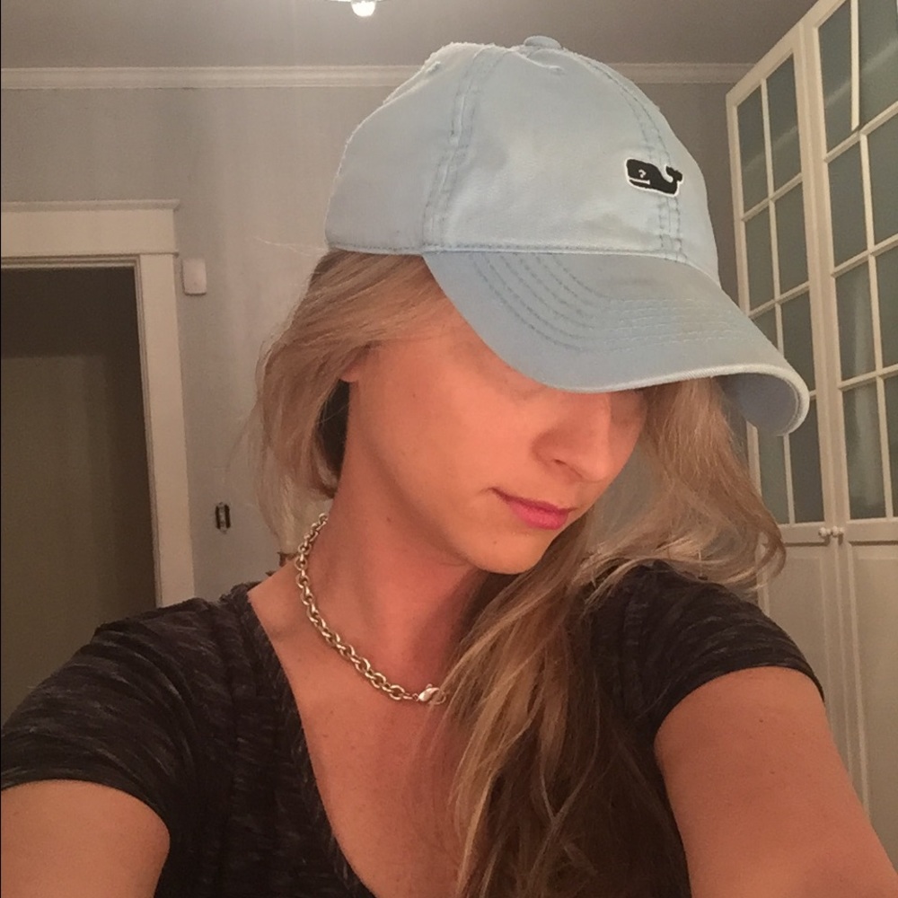 Light baby blue vineyard vines baseball hat cap