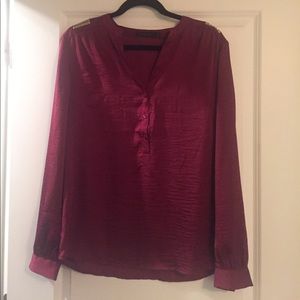 Maroon, polyester long sleeves top.