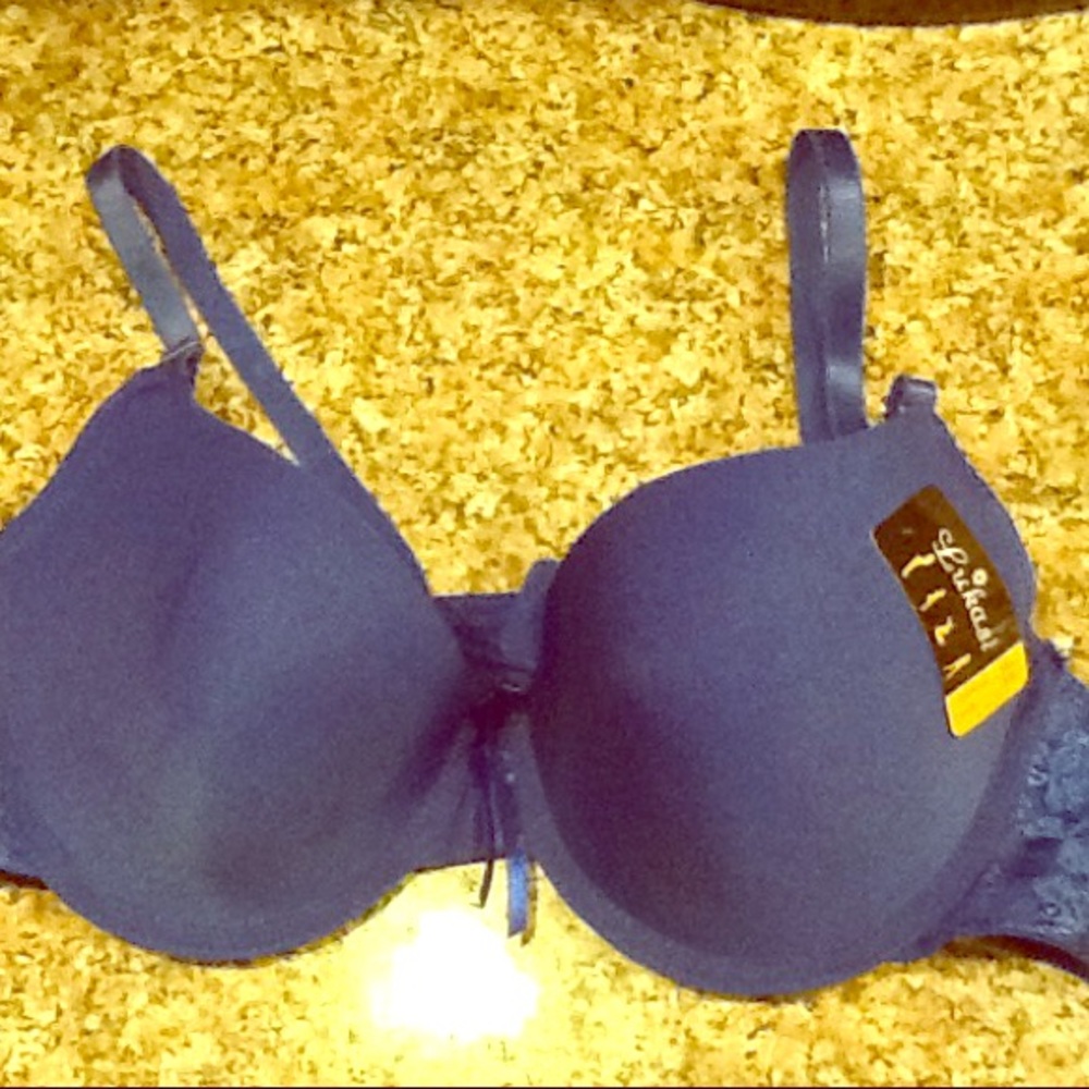 Brand new bra 40D
