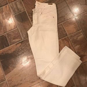 SKINNY AMERICAN EAGLE WHITE JEANS