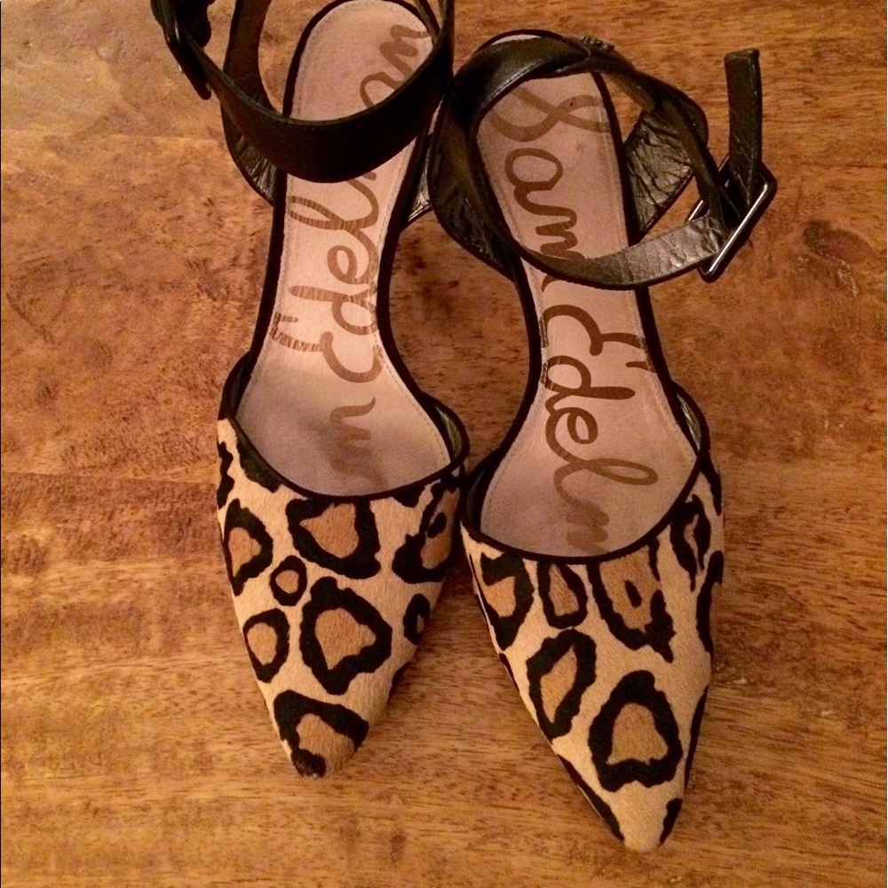 Sexy leopard print pointy toe heels