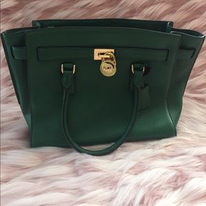 Michael Kors hunter green large Selma