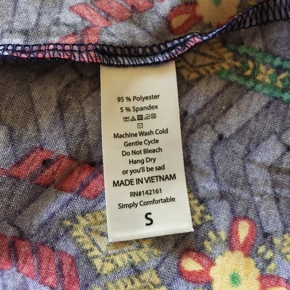 LULAROE CARLY PURPLE JEWEL TONE - Picture 4 of 7