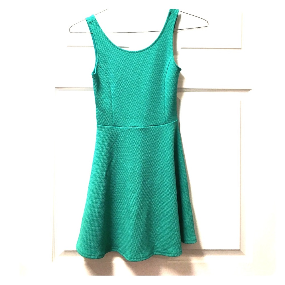NEW Sz 4 H&M 'Divided' Skater Dress