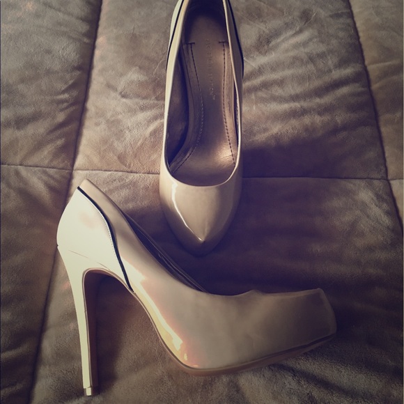 BCBGeneration Shoes - Sexy cream & tan heels!