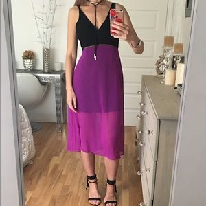 Two tone midi dress.