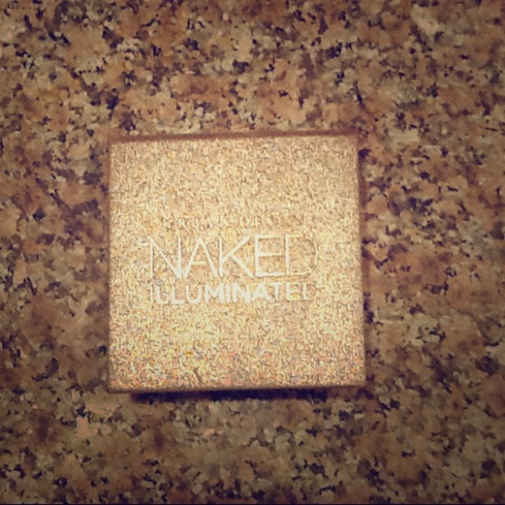 Urban decay naked illuminated highlighter
