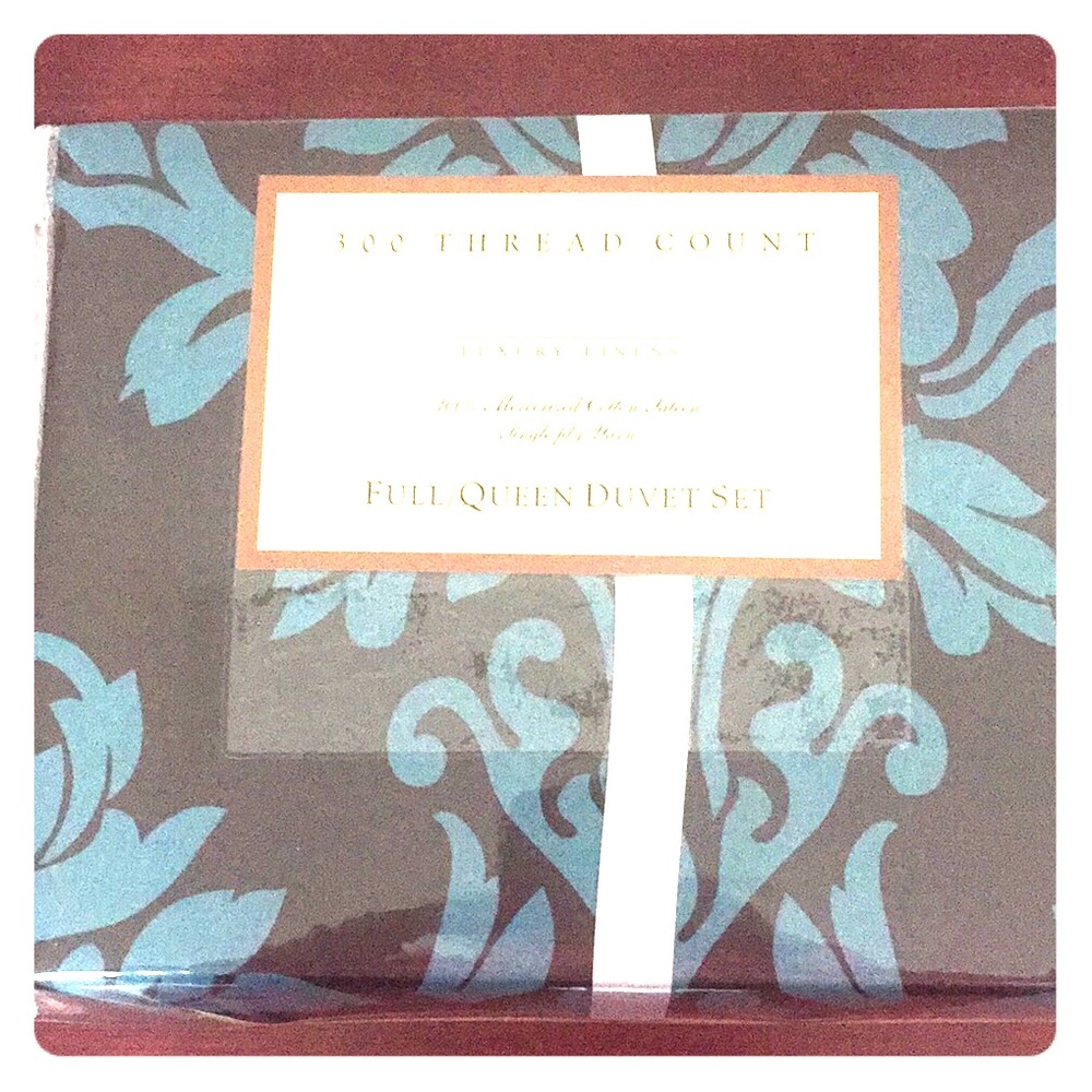 Queen Duvet w 2 shams NWT- Brown/Teal damask