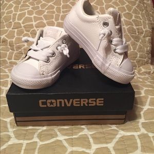 NIB Converse All Star Street sneaker