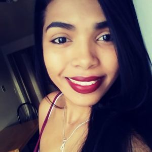 Meet your Posher, Beatriz