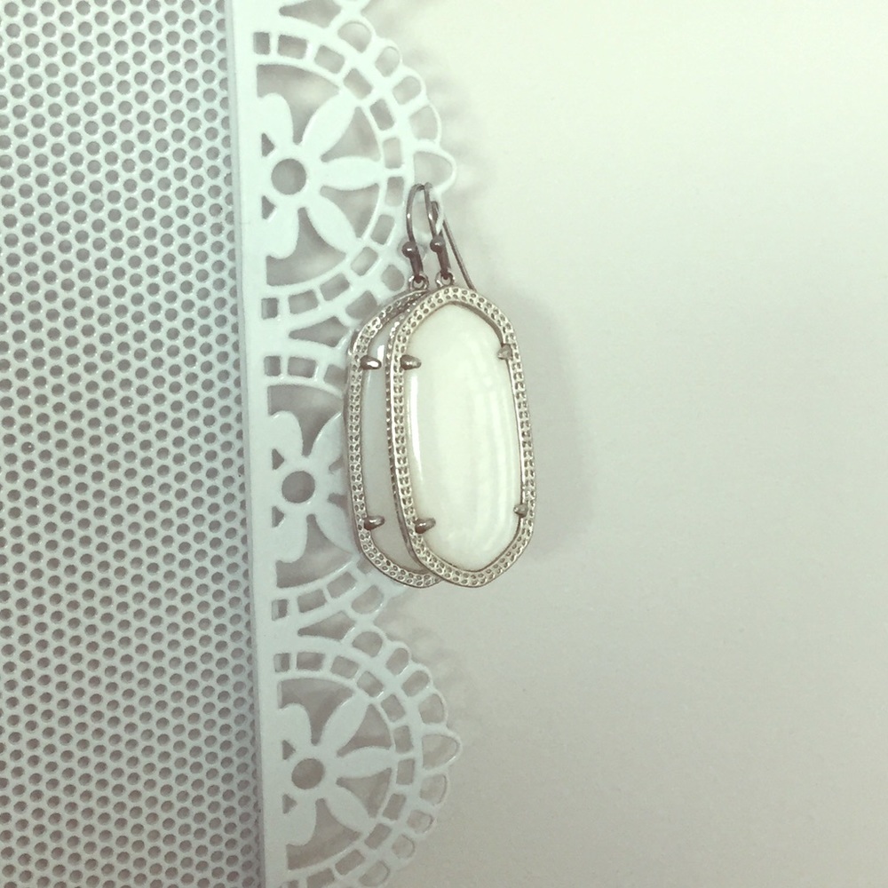 Kendra Scott "Elle" Silver Earrings in White Pearl
