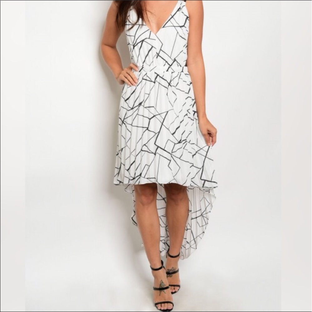 Black & White Hi Low Dress - Picture 2 of 4
