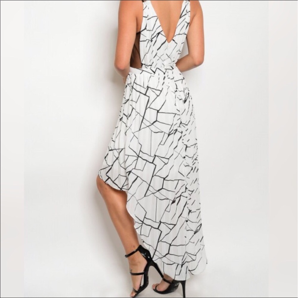 Black & White Hi Low Dress - Picture 3 of 4
