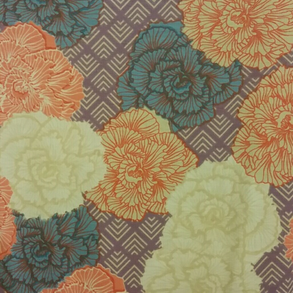 NWT Floral Nicole XS - Picture 2 of 6