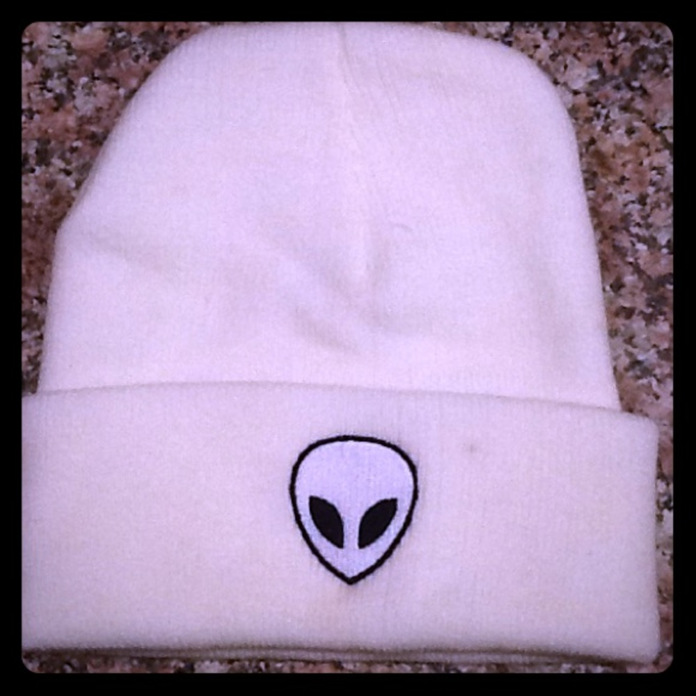 Alien hat in white