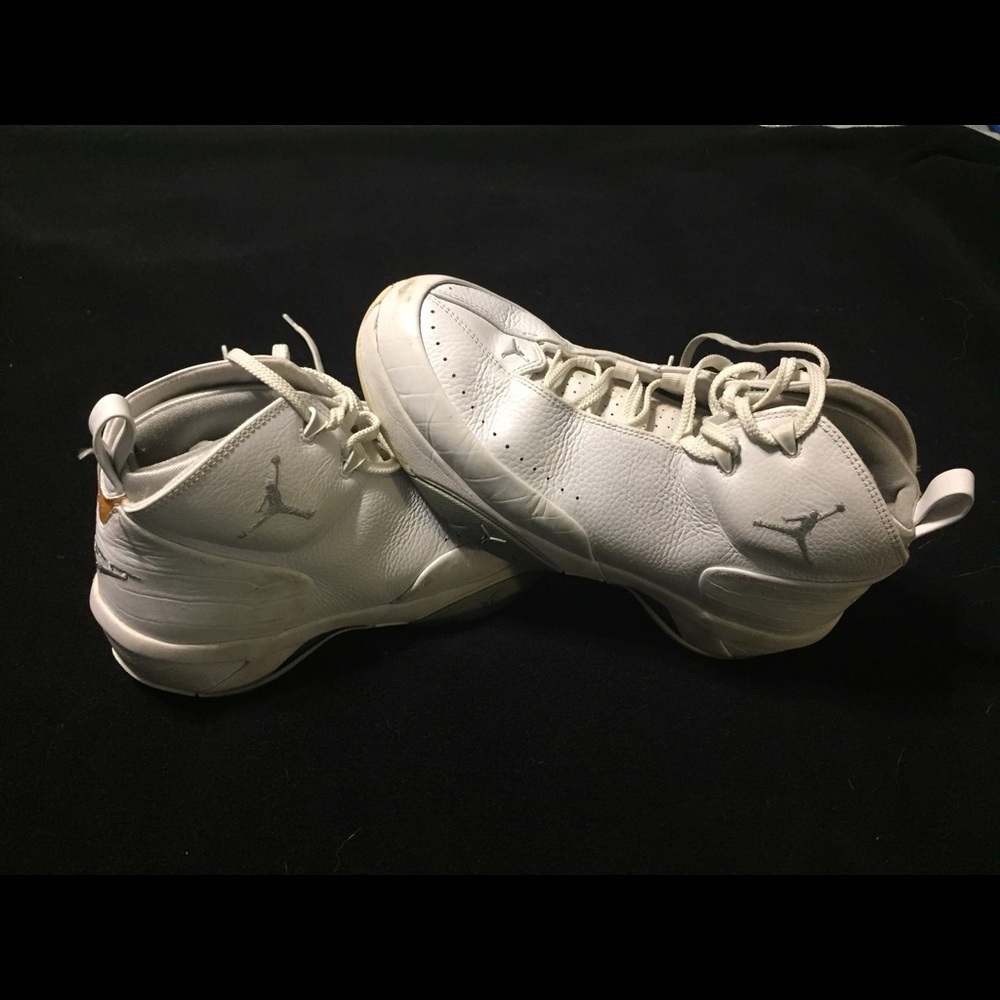 Jordans Basketball Shoes
