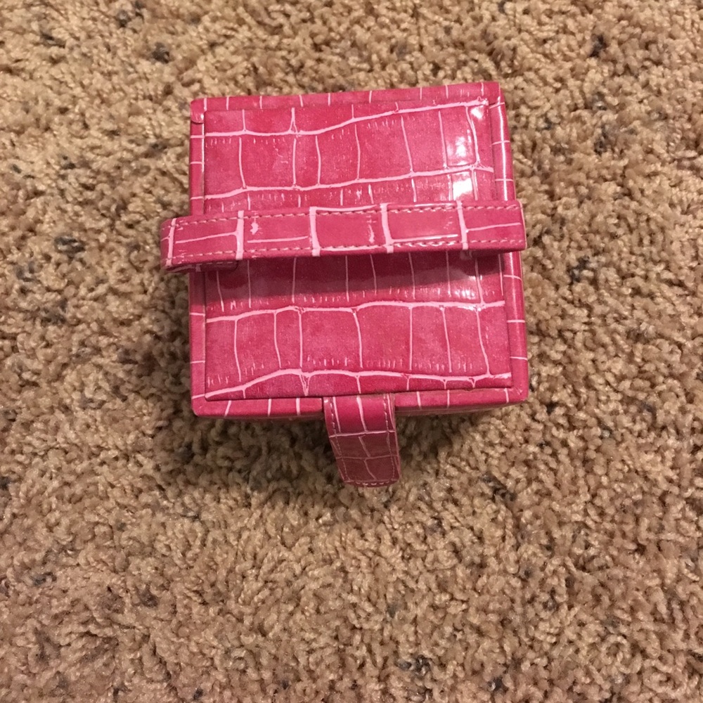 Jewelry box