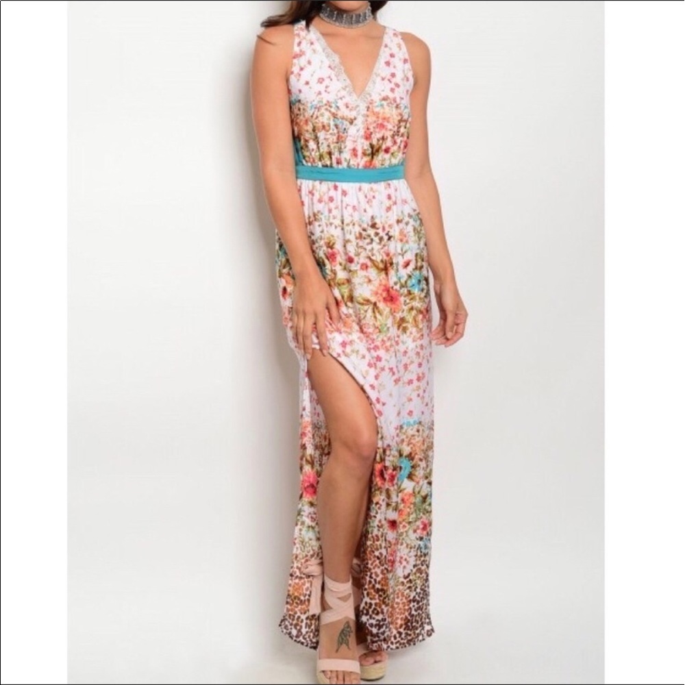 Floral Maxi Dress - Picture 2 of 5