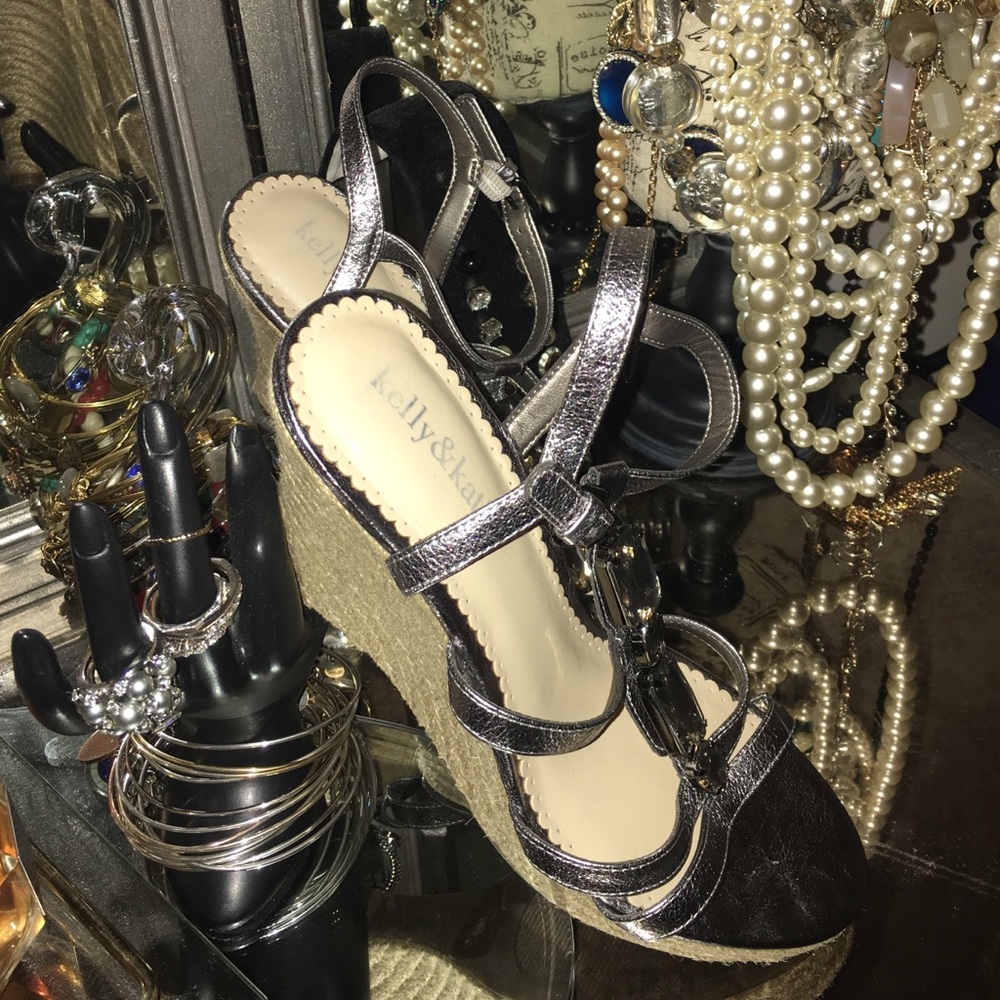 Rhinestone wedge silver sandal
