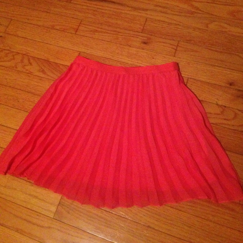 Skirt size small