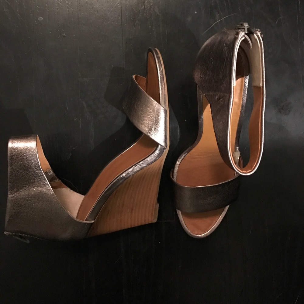 Seychelles | Metallic wedge heels