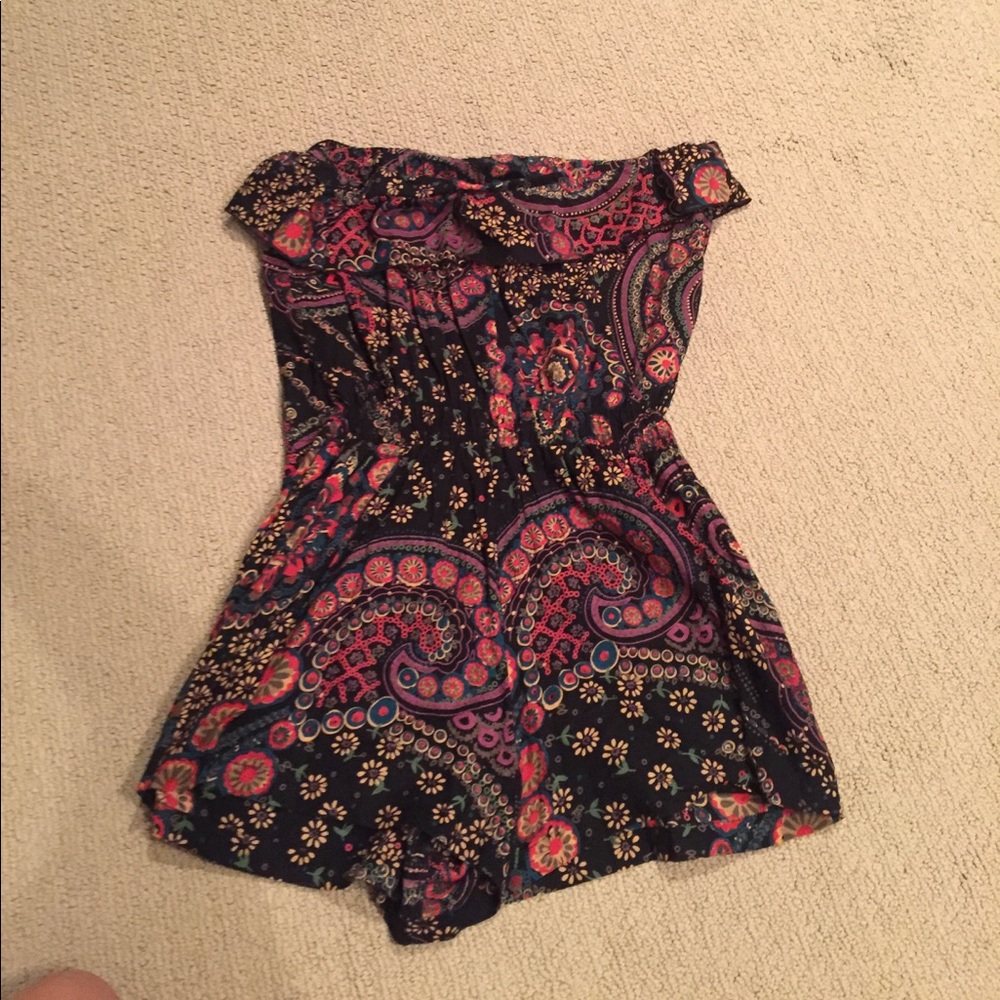 Romper - Picture 3 of 4
