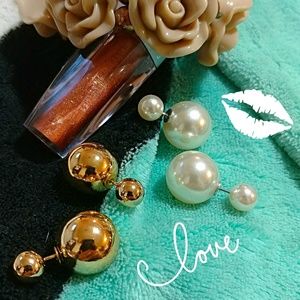 FLASH SALE!!!!2 pairs of Luxurious earings!