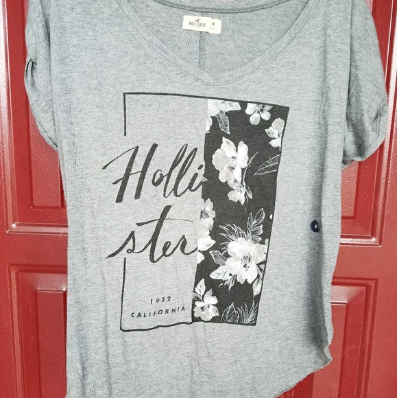 Hollister Tops - Tshirt