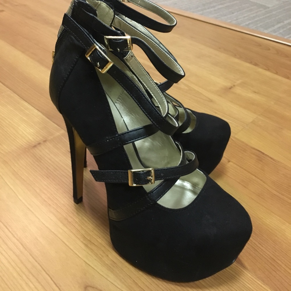 Bebe heels