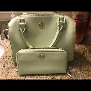 Tory birch mint purse and wallet