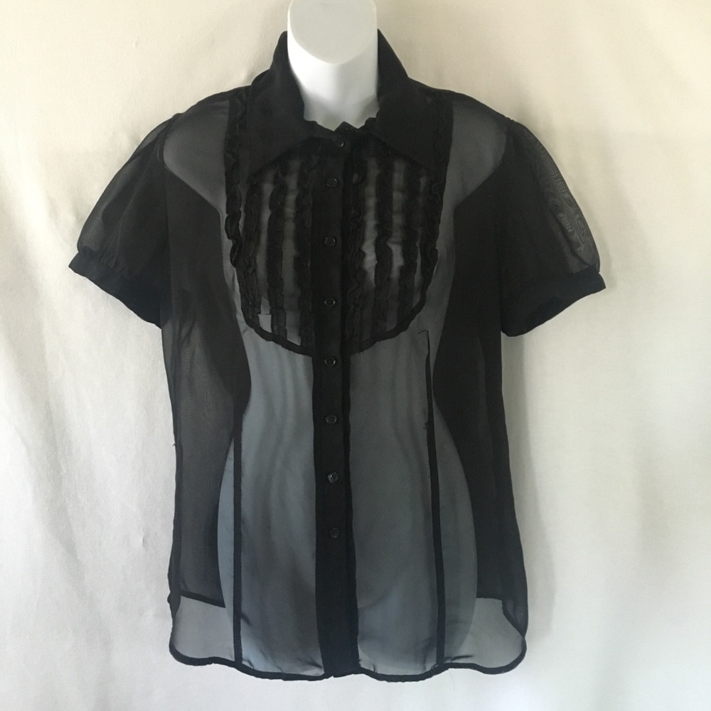 ViNtAgE ulTra ShEer rufFleD chEst tEe - Picture 1 of 4