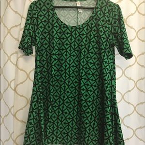 XS lularoe perfect tee green and black geometric